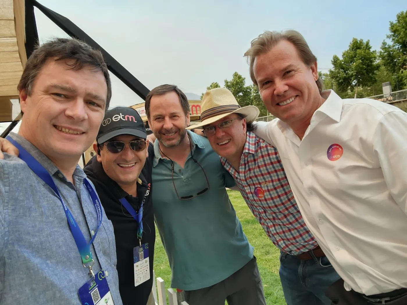 Equipo de DEXA Chile con asistentes al ETMday 2024