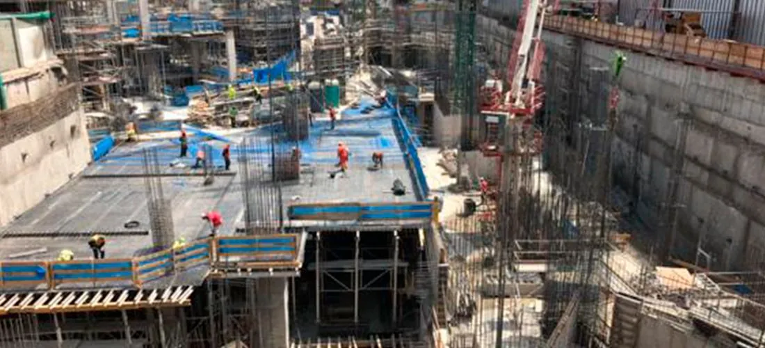 Obra en construcción sobre un terreno ya liberado